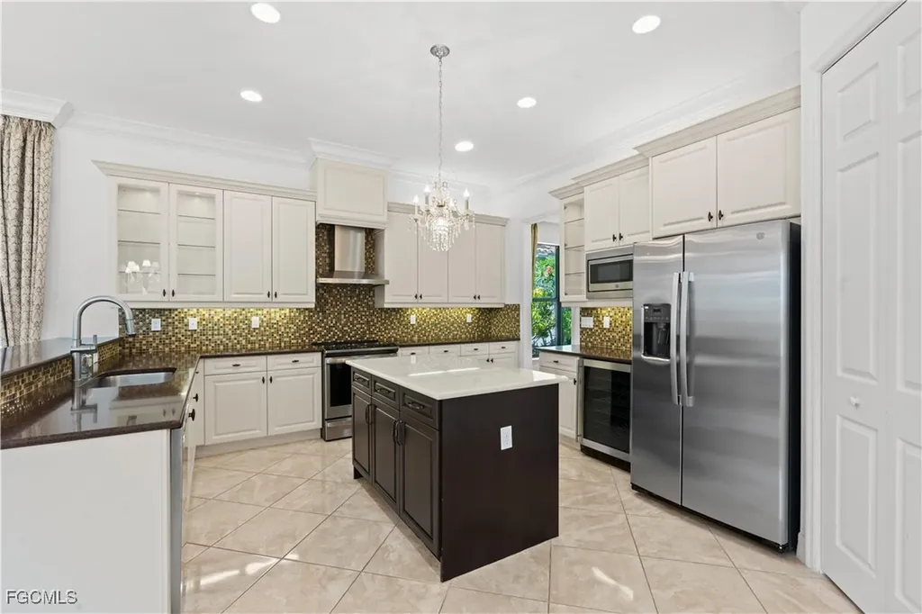 3412 Atlantic Circle Naples FL 34119