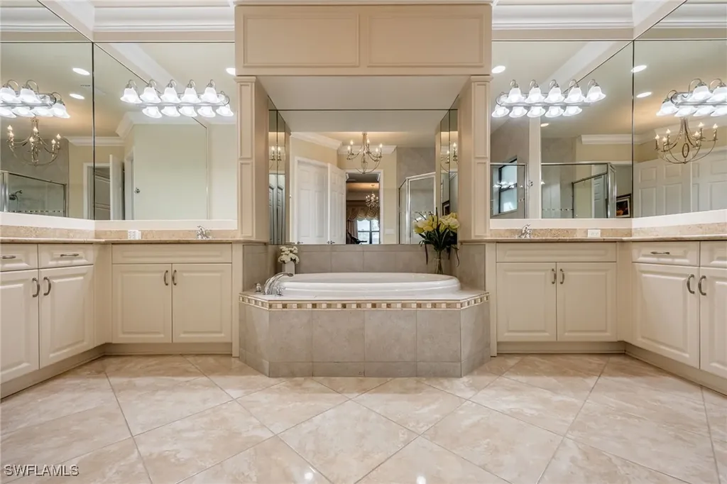 3412 Atlantic Circle Naples FL 34119