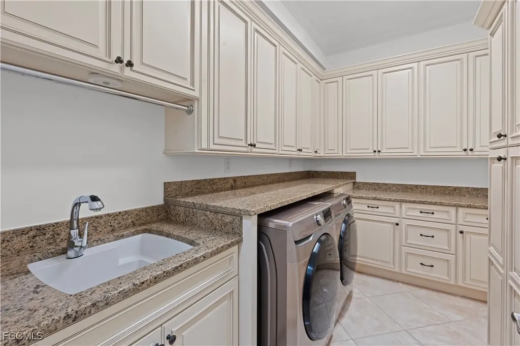 3412 Atlantic Circle Naples FL 34119