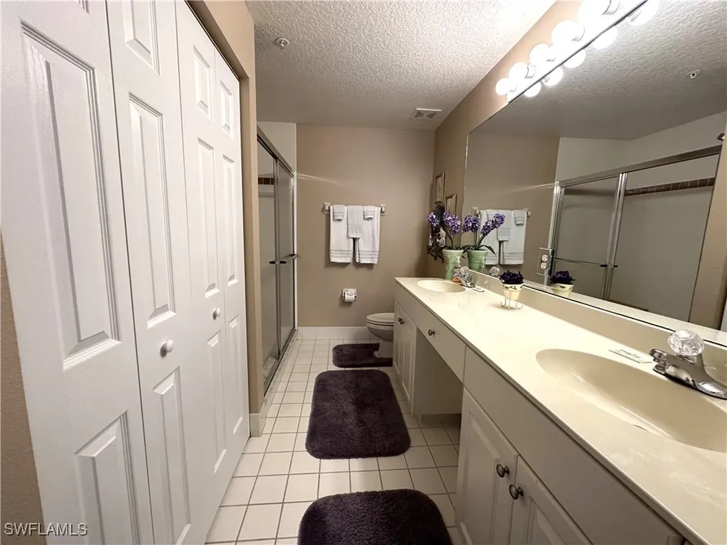 6670 Huntington Lakes Circle Naples FL 34119
