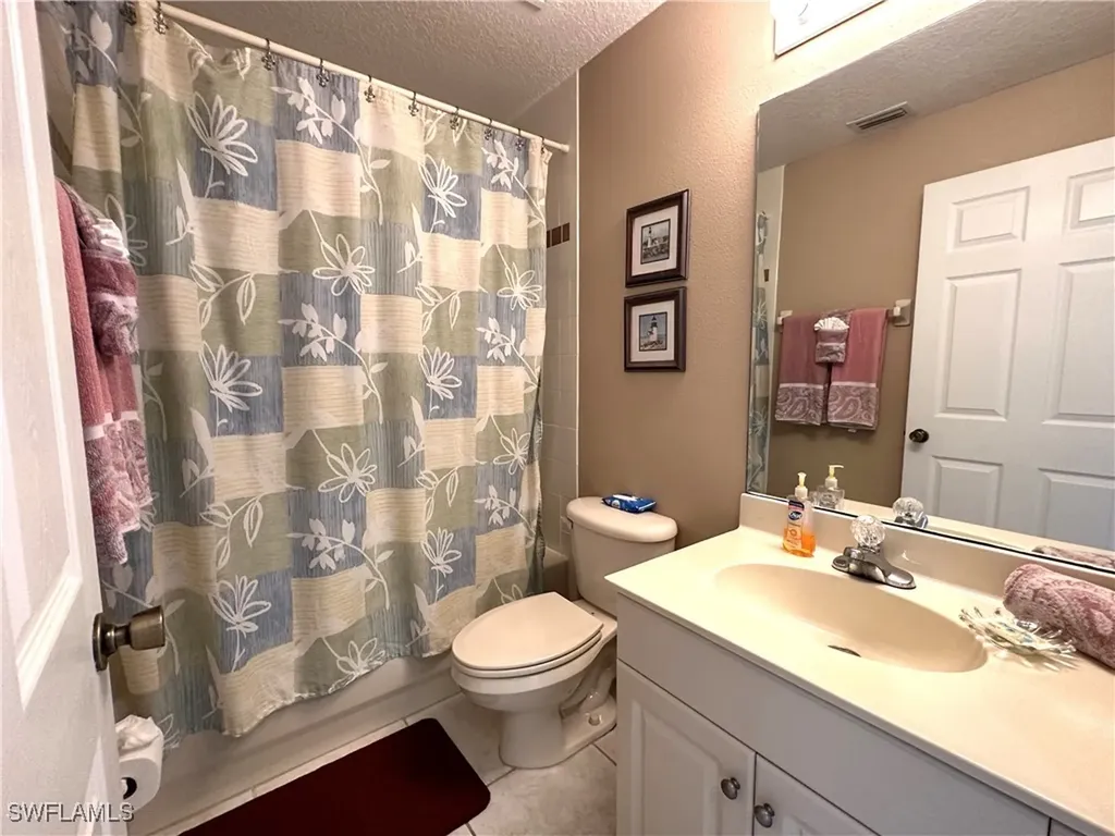 6670 Huntington Lakes Circle Naples FL 34119