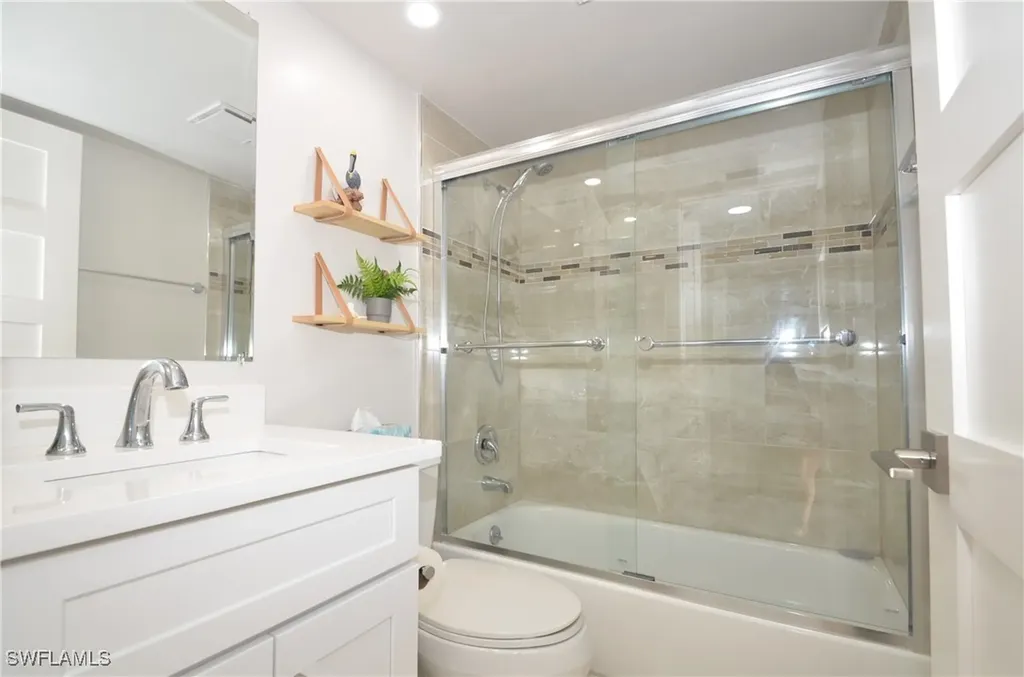 271 Southbay Drive Naples FL 34108