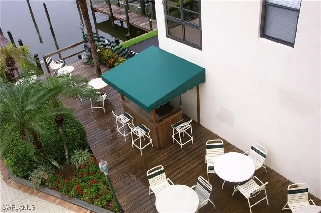 271 Southbay Drive Naples FL 34108