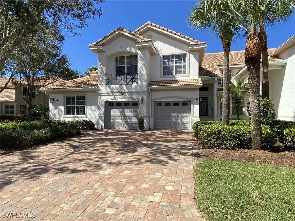 Naples FL, 1570 Winding Oaks Way, Unit 201