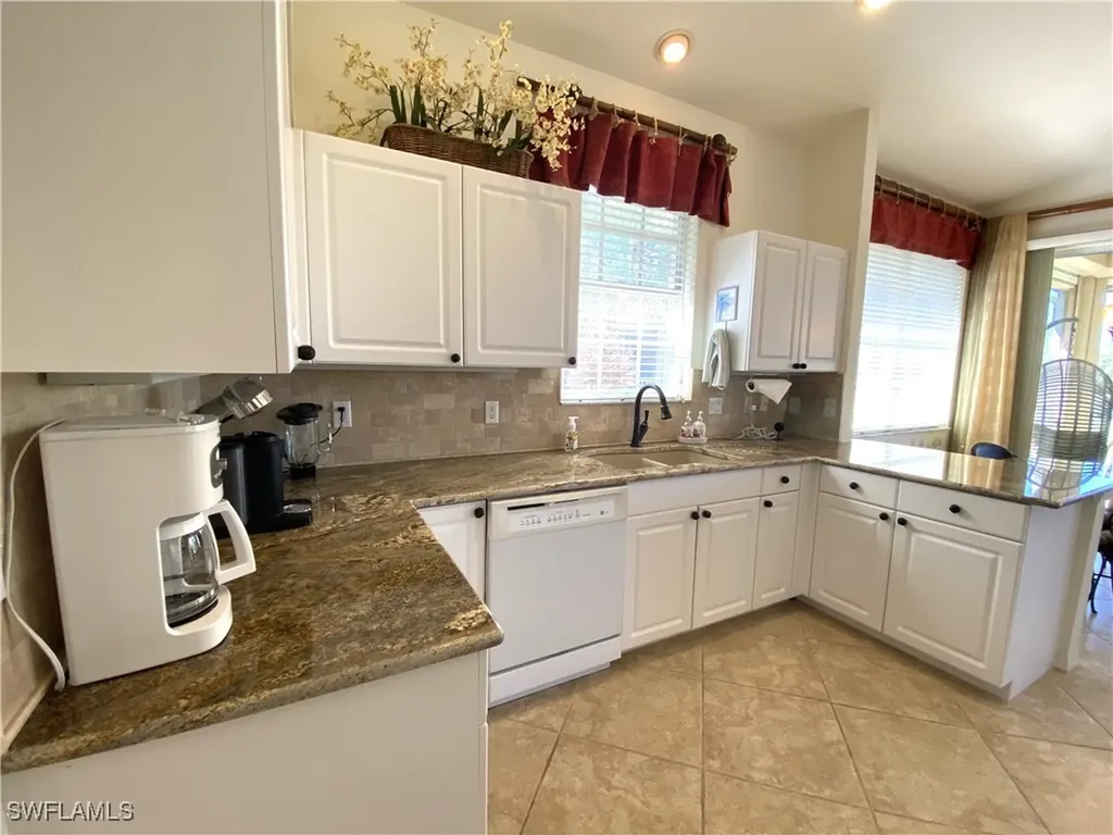 1570 Winding Oaks Way Naples FL 34109
