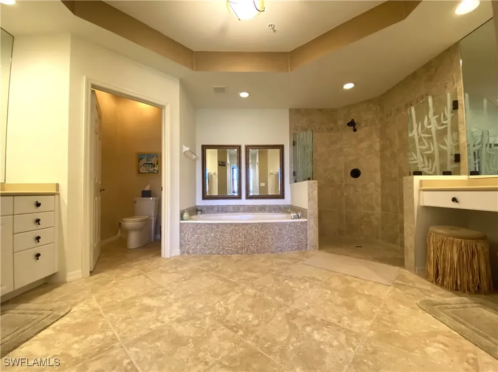 1570 Winding Oaks Way Naples FL 34109