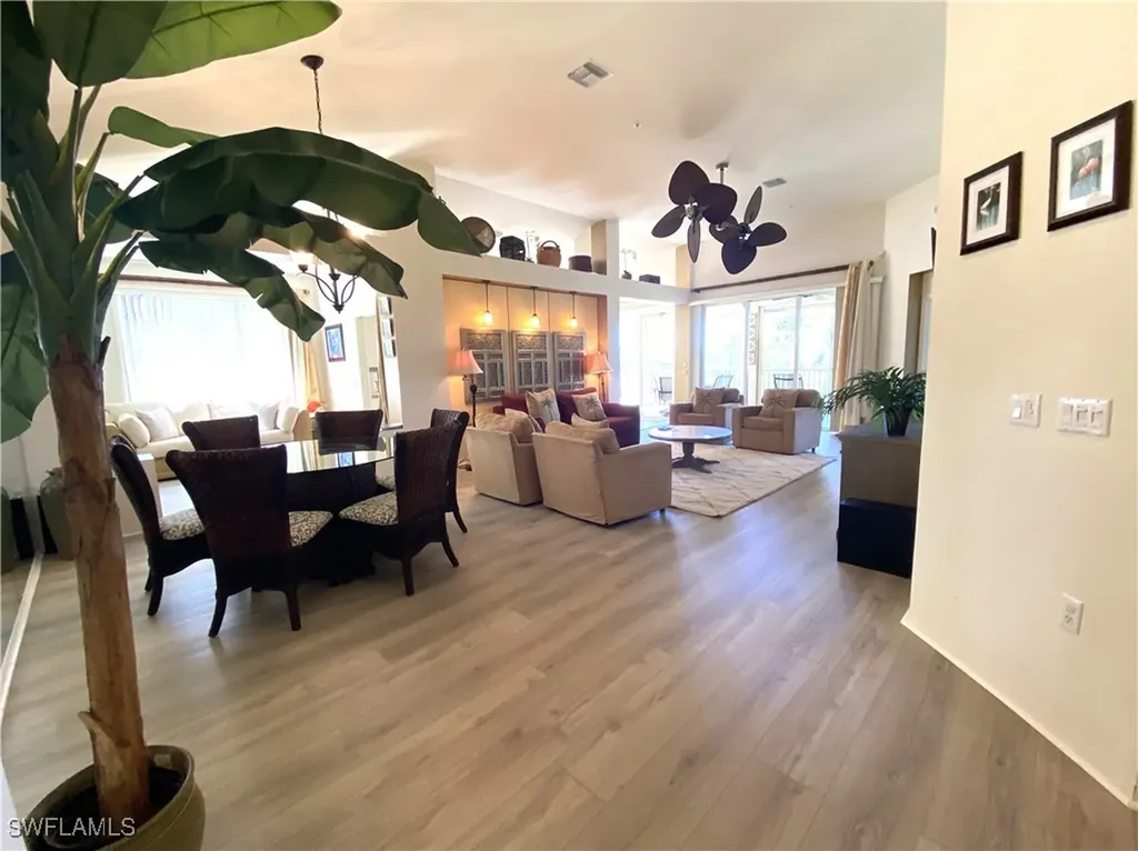 1570 Winding Oaks Way Naples FL 34109