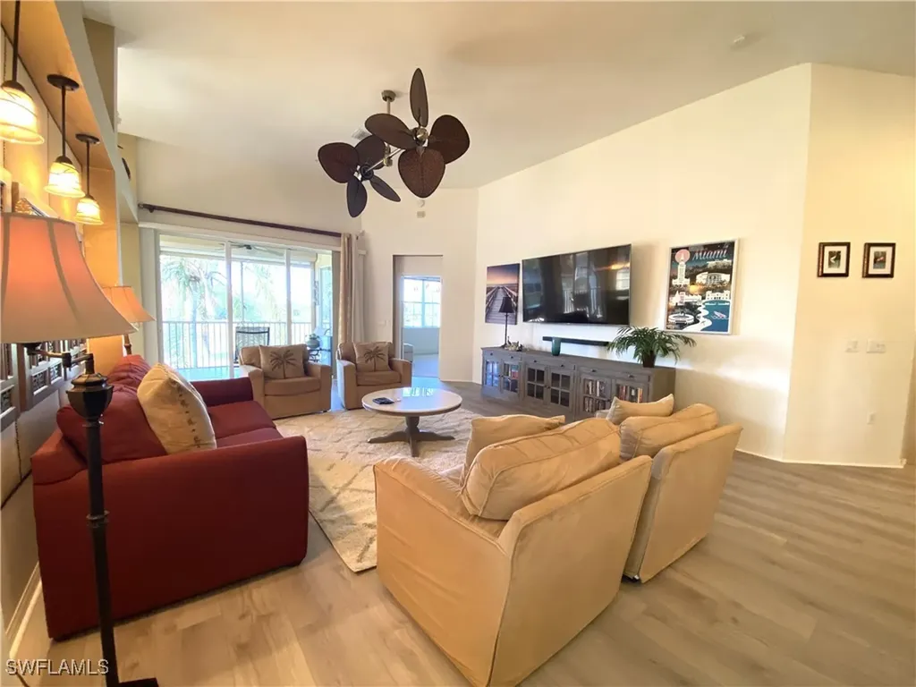 1570 Winding Oaks Way Naples FL 34109
