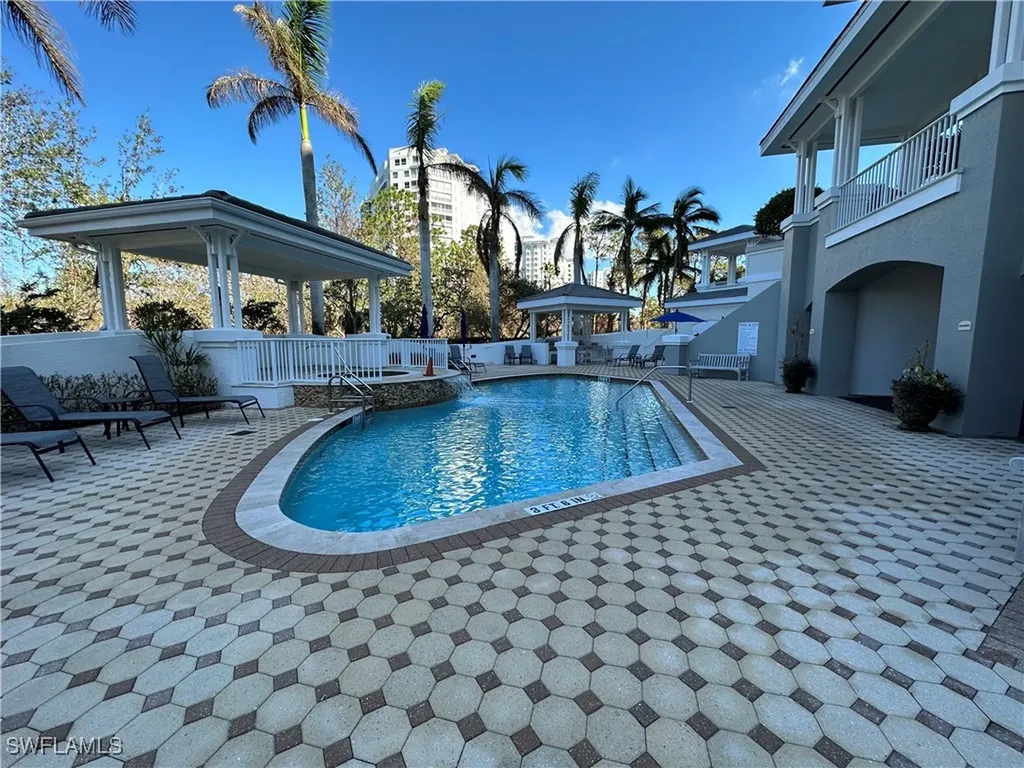 325 Dunes Boulevard Naples FL 34110