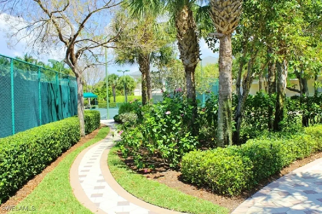 325 Dunes Boulevard Naples FL 34110