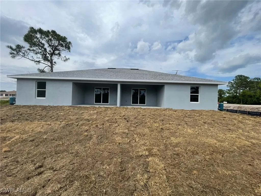 4709/4711 Leonard Boulevard S Lehigh Acres FL 33973