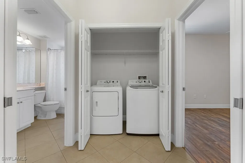 10041 Heather Lane Naples FL 34119