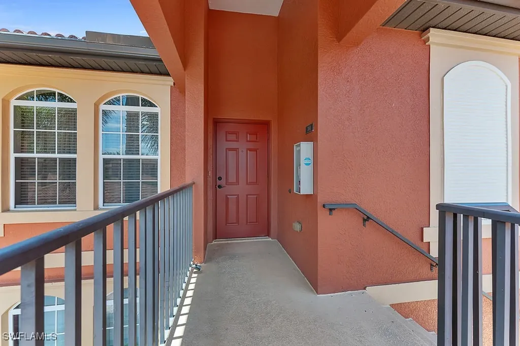 10041 Heather Lane Naples FL 34119