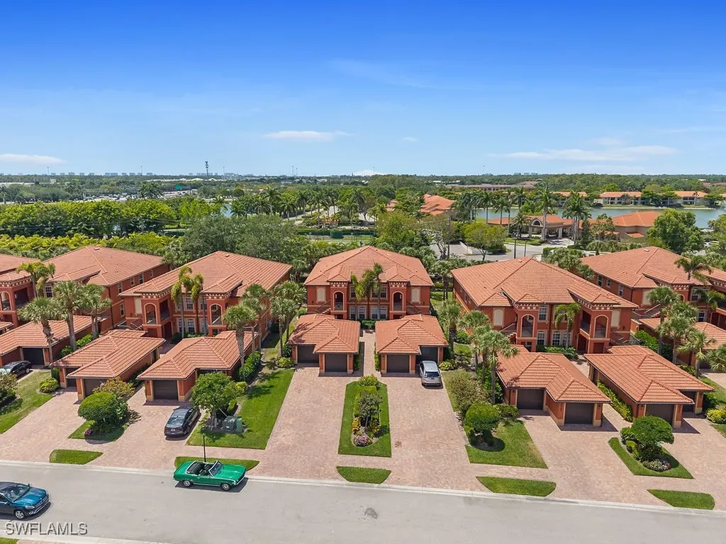 10041 Heather Lane Naples FL 34119