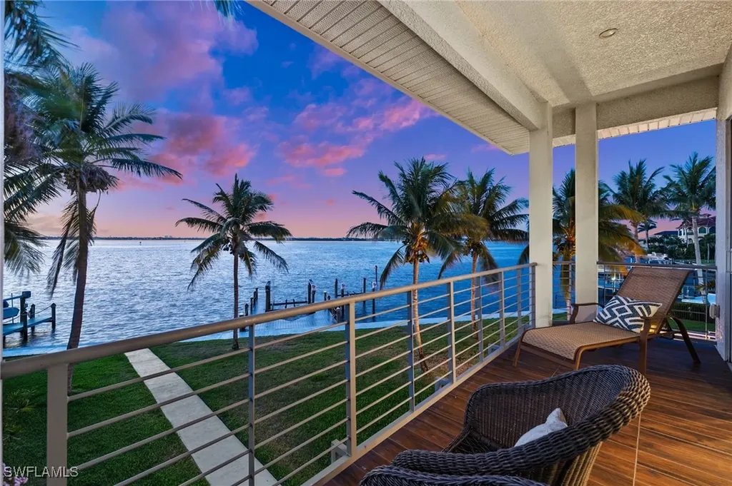 5625 Riverside Drive Cape Coral FL 33904