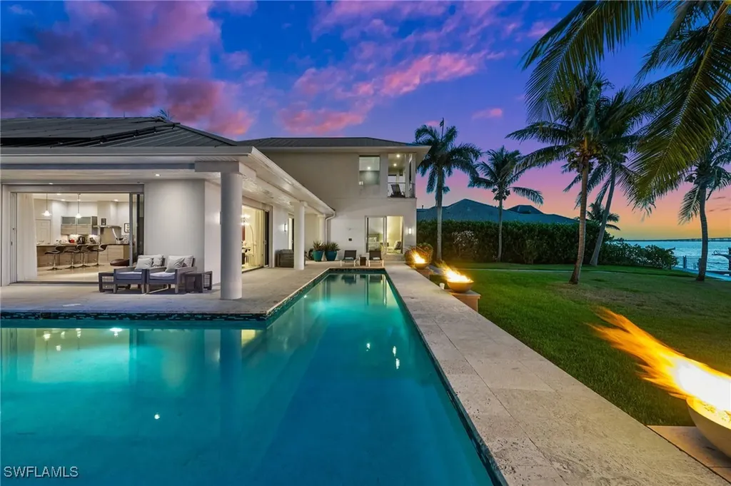 5625 Riverside Drive Cape Coral FL 33904