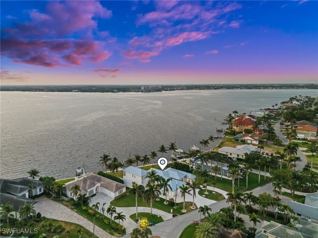 5625 Riverside Drive Cape Coral FL 33904