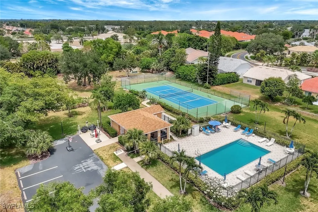 2350 W Crown Pointe Boulevard Naples FL 34112