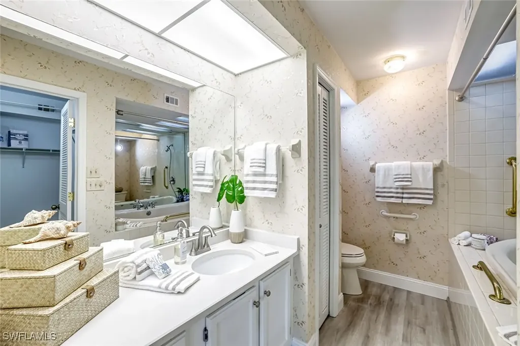 2350 W Crown Pointe Boulevard Naples FL 34112