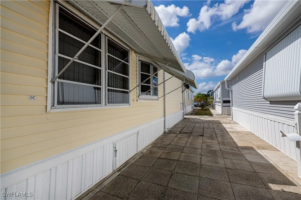 90 Lofty Lane North Fort Myers FL 33903