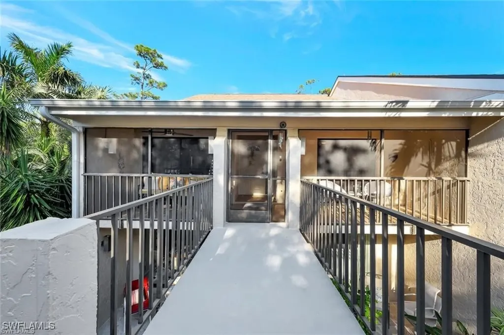 15400 Cedarwood Lane Naples FL 34110