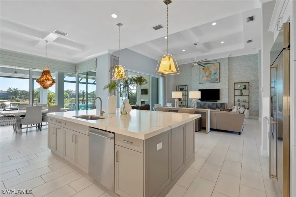 6250 Lightbourn Way Naples FL 34113