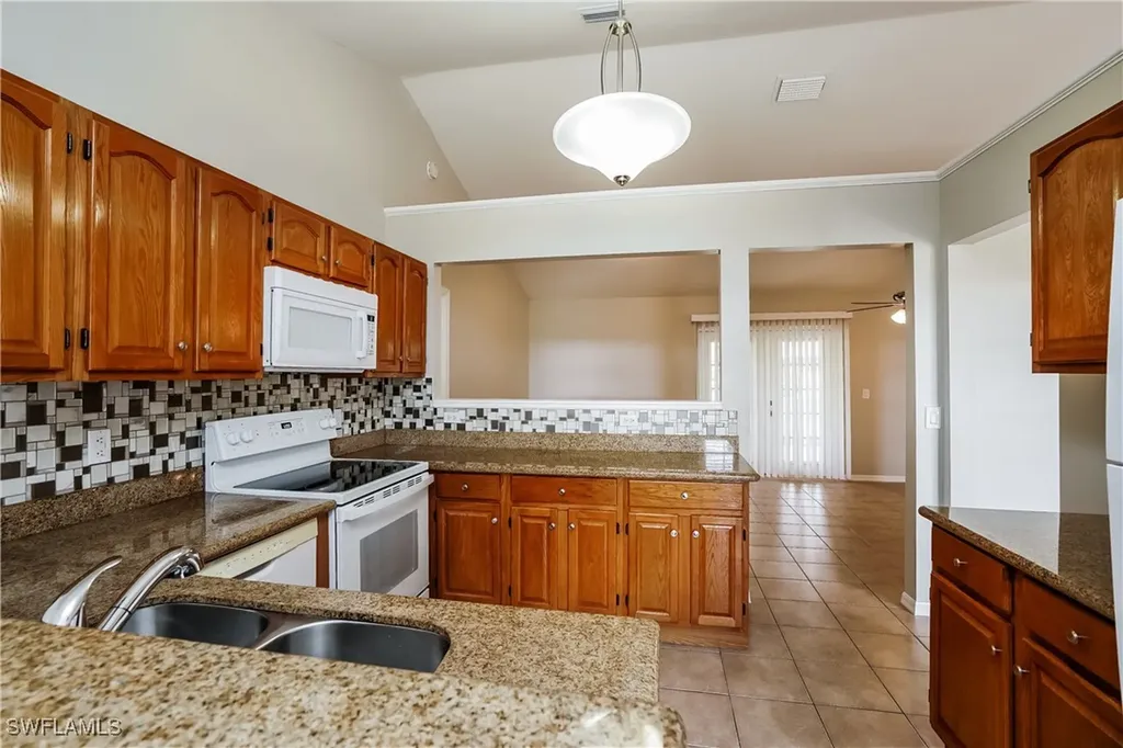1413 SE 26th Street Cape Coral FL 33904