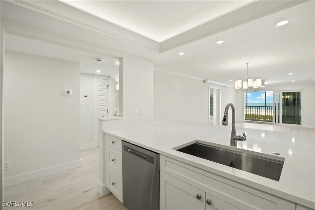 610 Donax Street Sanibel FL 33957