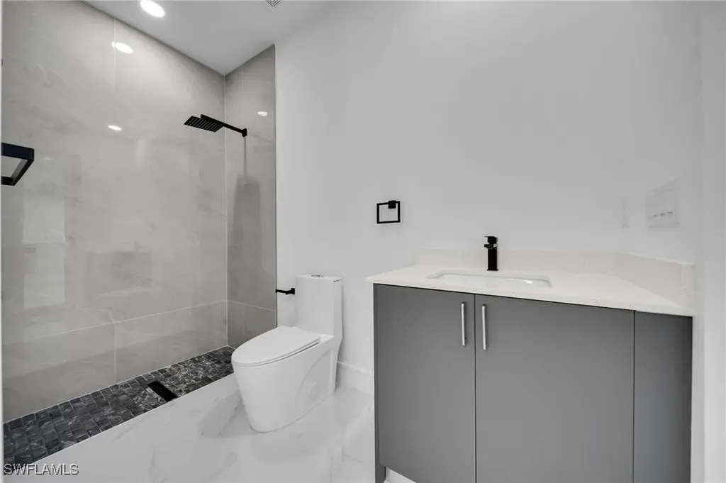 1234 NW 36th Avenue Cape Coral FL 33993