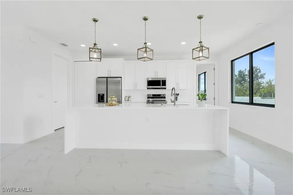 4115 20th Street SW Lehigh Acres FL 33976