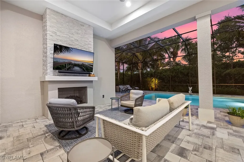 3184 Capistrano Lane Naples FL 34114