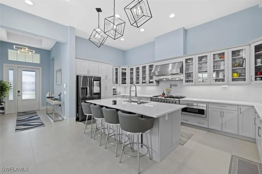 3184 Capistrano Lane Naples FL 34114