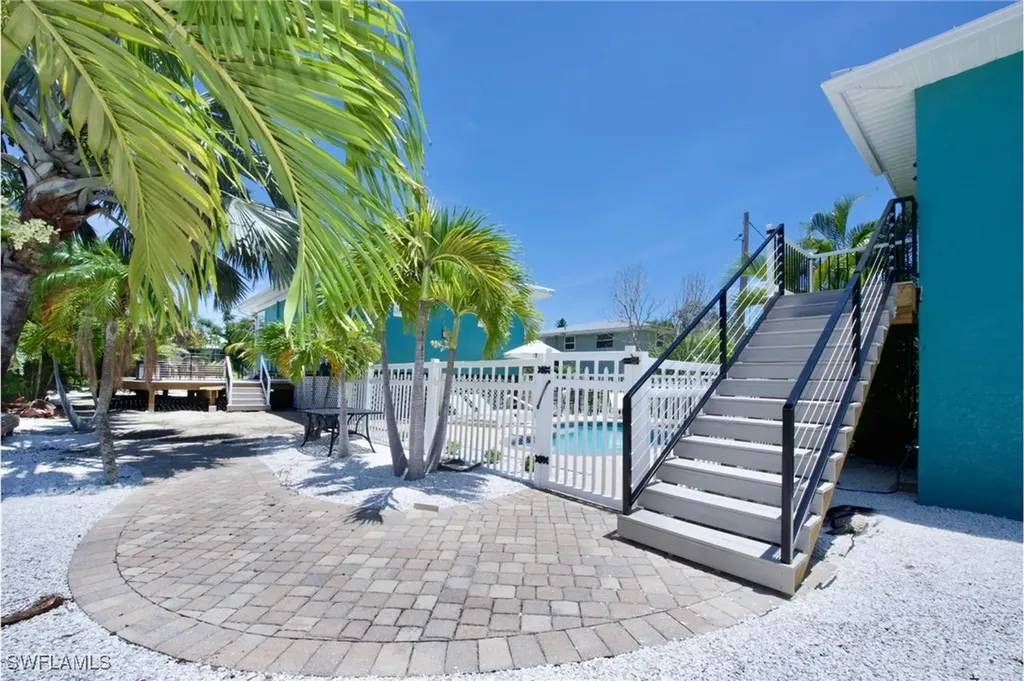 210 Dakota Avenue Fort Myers Beach FL 33931