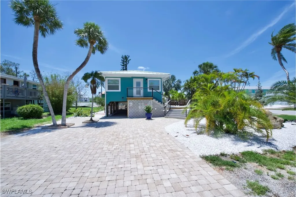 210 Dakota Avenue Fort Myers Beach FL 33931