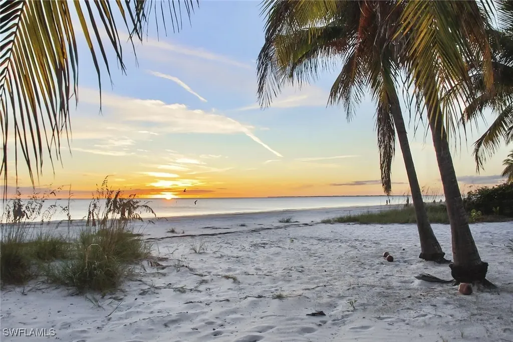 210 Dakota Avenue Fort Myers Beach FL 33931