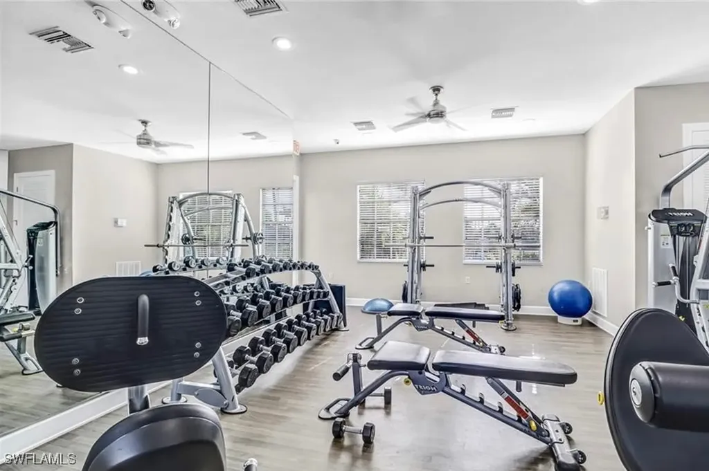 16192 Parque Lane Naples FL 34110