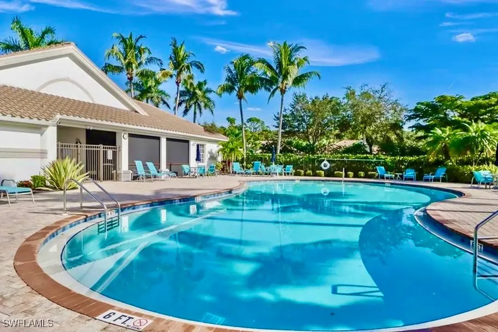 16192 Parque Lane Naples FL 34110