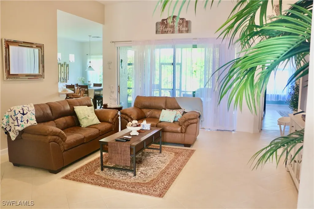 16192 Parque Lane Naples FL 34110