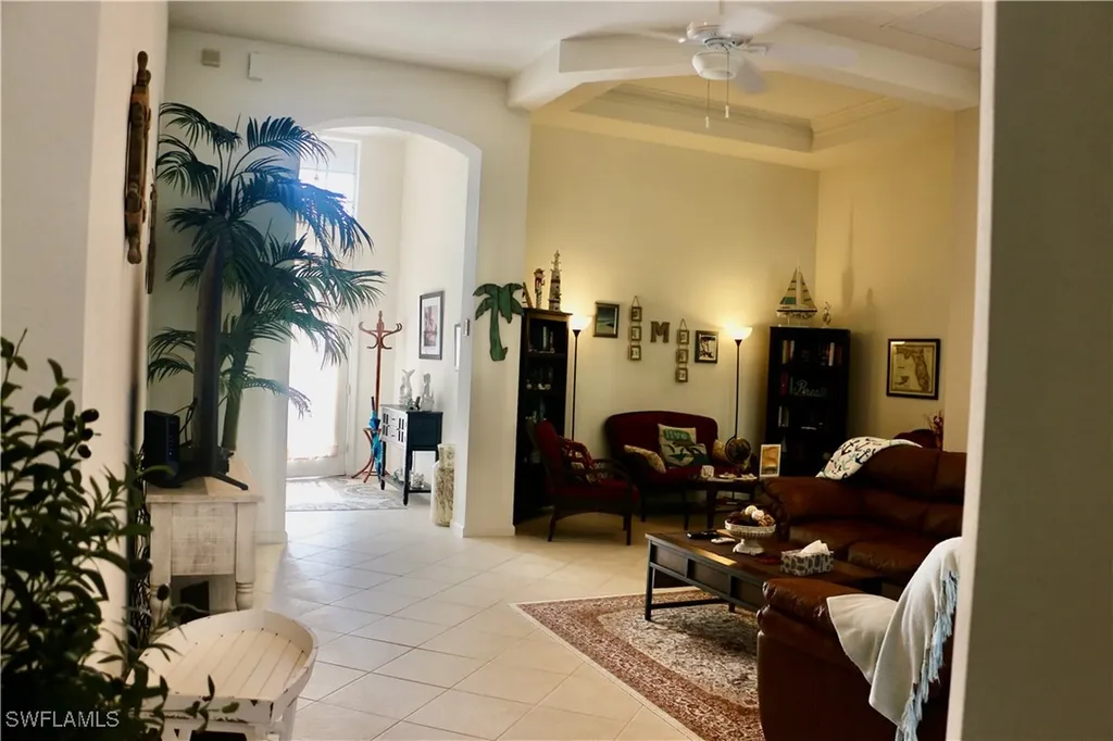 16192 Parque Lane Naples FL 34110