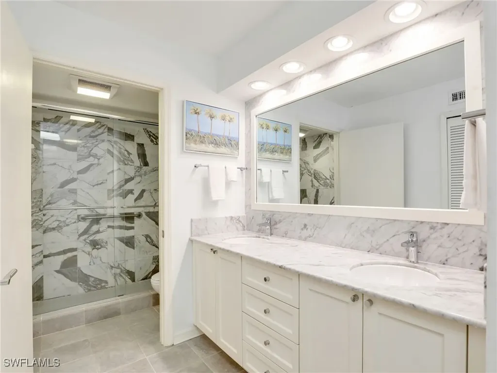 10851 Gulf Shore Drive Naples FL 34108