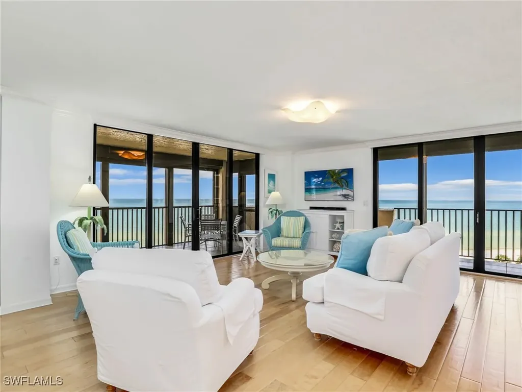 10851 Gulf Shore Drive Naples FL 34108