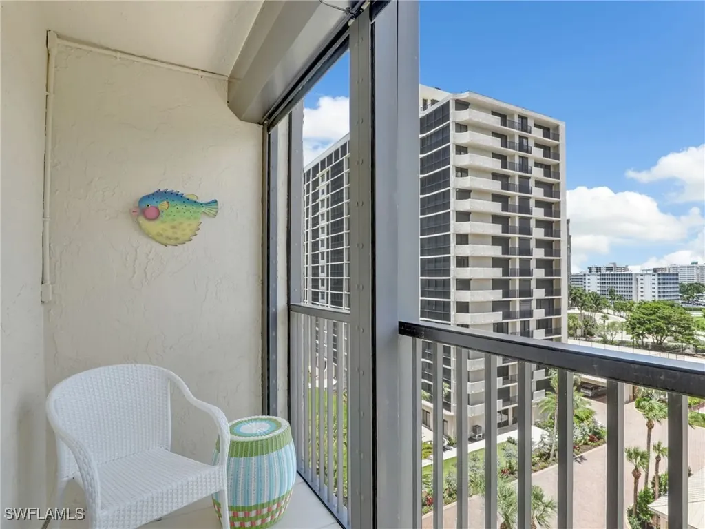 10851 Gulf Shore Drive Naples FL 34108