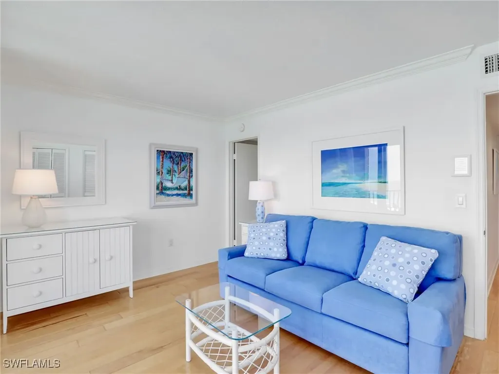 10851 Gulf Shore Drive Naples FL 34108