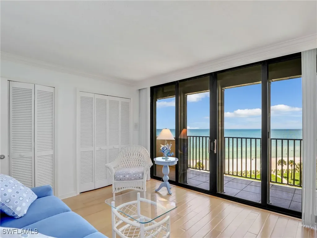 10851 Gulf Shore Drive Naples FL 34108