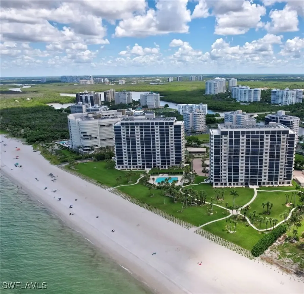 10851 Gulf Shore Drive Naples FL 34108