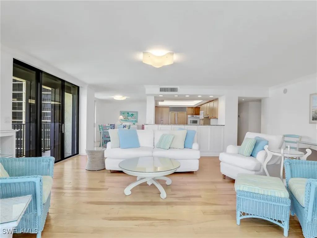 10851 Gulf Shore Drive Naples FL 34108