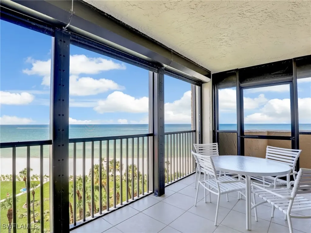 10851 Gulf Shore Drive Naples FL 34108