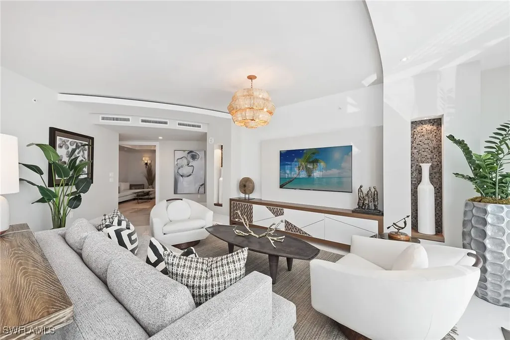 13665 Vanderbilt Drive Naples FL 34110