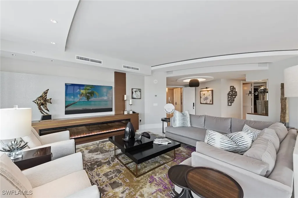 13665 Vanderbilt Drive Naples FL 34110