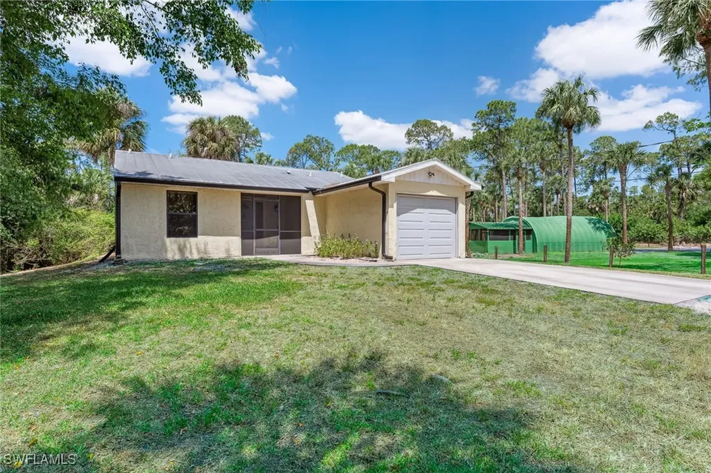 Naples FL, 1381 17TH Street SW